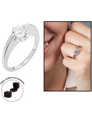 Okyanus Silver Starlight Diamond Pırlanta Montür Elmas Görünüm 925 Ayar Gümüş Bayan Tektaş Yüzük
