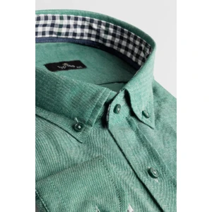 Büyük Beden Düğmeli Yaka Erkek Gömlek