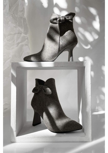 Brıty Fiyonk Detaylı Bilekte Biten Fermuarlı Süet Bot indirimleri