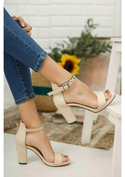 7763 Kadın Ayakkabı Tek Bant
