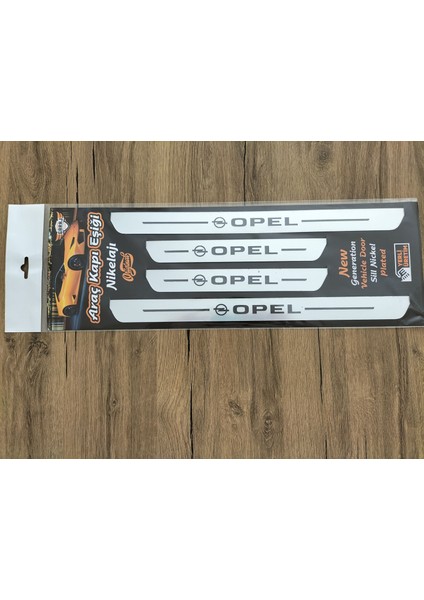 Opel Corsa Özel Kapı Eşik Yazısı Krom
