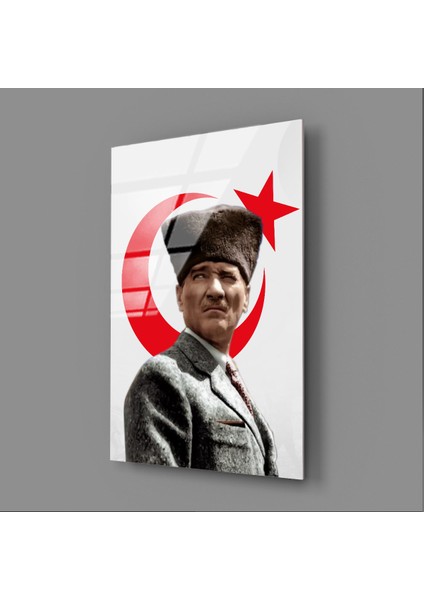 Kalpaklı Atatürk Kırmızı Ay ve Yıldız Cam Tablo