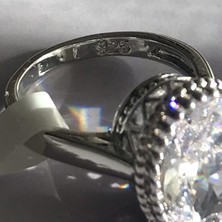 Rosesso Büyük Oval Zirkon Taş 925 Ayar Gümüş Yüzük