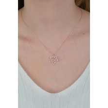 Essare 925 Ayar Gümüş Baget Taşlı Çınar Yaprağı Kolye