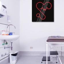 Haydi Dekor Kırmızı Kalp Atışlı  Çizim Cam Tablo