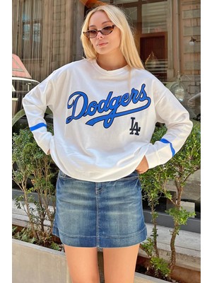 Beyaz Los 59 Ön-Arka Baskılı Oversize Kadın Sweatshirt