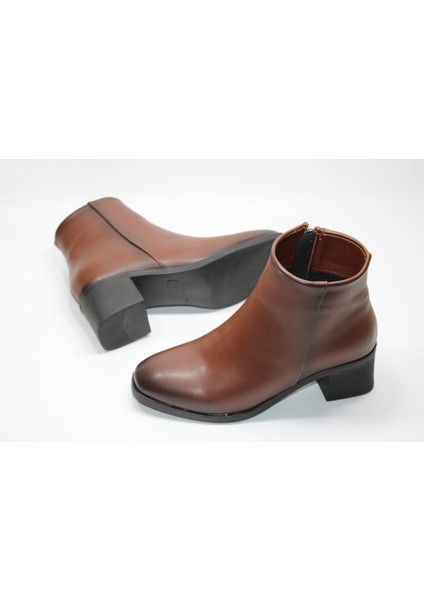 Kaymaz Kauçuk Taban Fermuarlı Kadın Topuklu Bot modelleri