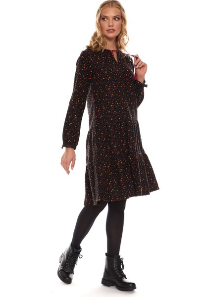 Siyah Uzun Kol Pazen Püskül Yaka Kısa Elbise modelleri