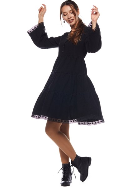 Pazen Siyah Düz Desen Kısa Elbise fiyatları