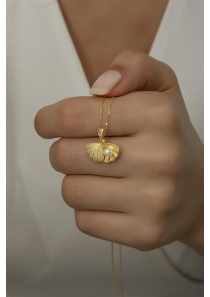925 Ayar Gümüş Gold Incili Istiridye Kolye