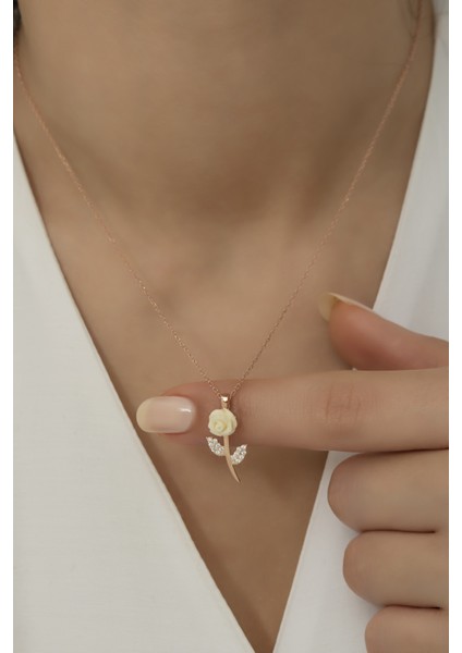 925 Ayar Gümüş Rose Beyaz Gül Kolye fiyatları