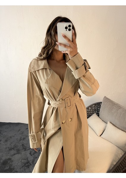 Kadın Bej Kruvaze Yaka Geniş Kesim Oversize Bel ve Kol Kemer Detaylı Uzun Trençkot fiyatları