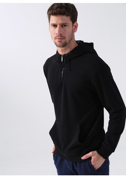 Kapüşon Yaka Düz Siyah Erkek Sweatshirt Tomrıs fiyatları
