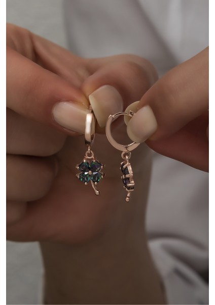 925 Ayar Gümüş Mistik Topaz Taşlı Yonca Küpe