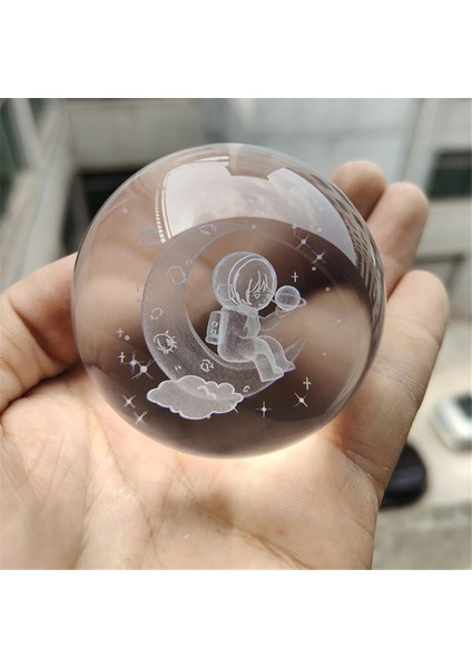 Dekoratif Ayda Oturan Astronot Temalı Işıklı Cam Küre 8cm*6cm modelleri