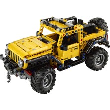 LEGO® Technic Jeep® Wrangler 42122; Yüksek Performanslı Oyuncak Araçları Seven Yetişkinler ve Çocuklar için İlgi Çekici bir Model Yapım Seti (665 Parça)
