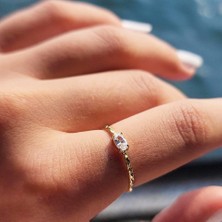 Fasek Gold Tektaş Altın Yüzük - 14 Ayar Altın Dövme Oval Zirkon Taşlı Minimal Eskitme Tek Taş Yüzük