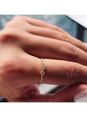 Fasek Gold Altın Yüzük - 14 Ayar Altın Zirkon Sıra Taşlı Minimal Alyans Yüzük - Minimal Altın Yüzük