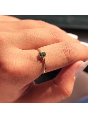 Fasek Gold Tria Altın Yüzük - 14 Ayar Altın 0.30 Karat Oval Zümrüt Yeşili Taşlı Tria Evlilik Teklifi Yüzüğü