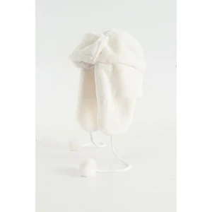 Suni Kürk Peluş Kulaklı Ponpon Detaylı Şapka - Beyaz