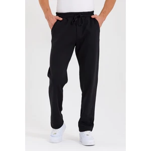 Siyah Arka Cepli Etiket Detaylı Düz Paça Erkek Içi Pamuklu Eşofman Altı