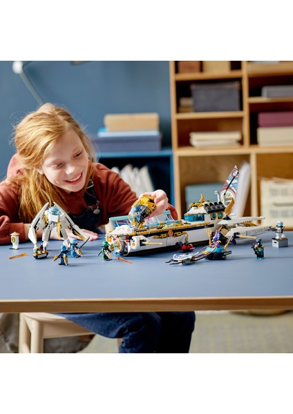 NINJAGO® Hidro Gemi 71756 - 9 Yaş ve Üzeri Çocuklar İçin NINJAGO Kai ve Lloyd#u İçeren Yaratıcı Oyuncak Yapım Seti (1159 Parça)