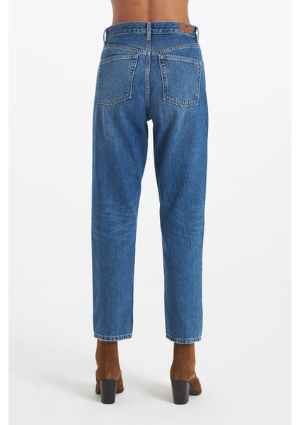 Eliza Cropped Orta Mavi Yüksek Bel Straight Fit Düğmeli Jean Pantolon C 4518-053 indirimleri