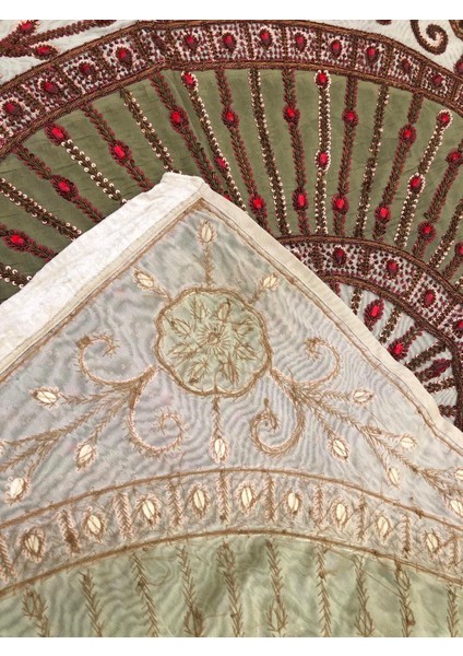 El İşi Otantik Işlemeli Boncuklu Taşlı Tel Kırma Masa Örtüsü 105X98CM 018 indirimleri