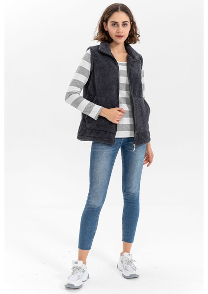 Kadın Antrasit Dik Yaka Fermuarlı Peluş Yelek fiyatları