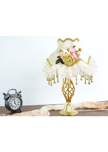 Çiçek Dekorlu Abajur Gold Beyaz Klasik Model fiyatları