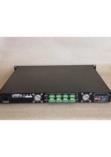 DA-4500 Trafolu Power Amfi 4X500W