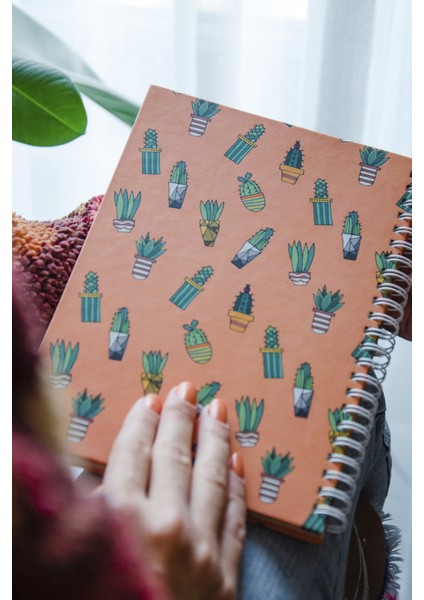 Sert Kapak Spiralli Kareli Defter