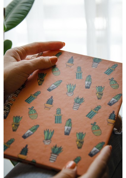Sert Kapak Spiralli Kareli Defter