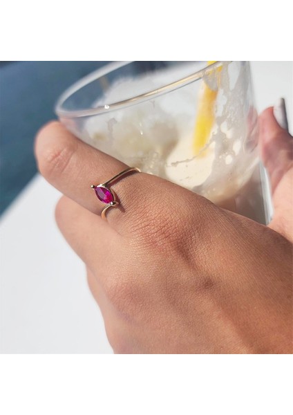 Altın Yüzük - 0.60 Karat Mekik Ruby Taşlı Es Pırlanta Montörü 14 Ayar Altın Evlilik Teklifi Yüzüğü fırsatları