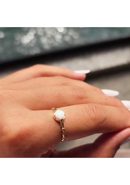 Opal Taşlı Modern 14 Ayar Altın Tek Taş Evlilik Teklifi Yüzüğü