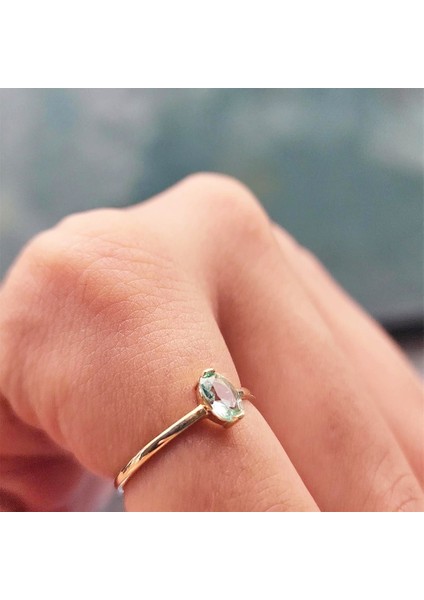 Tektaş Altın Yüzük - 14 Ayar Altın 0.40 Karat Oval Topaz Taşlı Mininal Tek Taş Kadın Yüzük modelleri