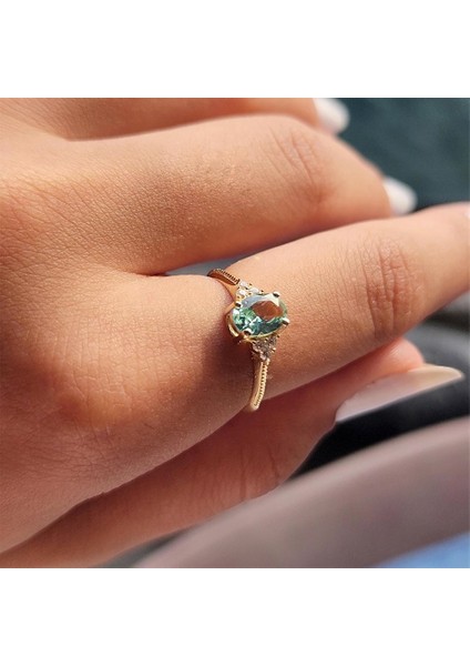 Tria Altın Yüzük - 14 Ayar Altın 1.05 Karat Tria Oval Topaz Taşlı Evlilik Teklifi Yüzüğü