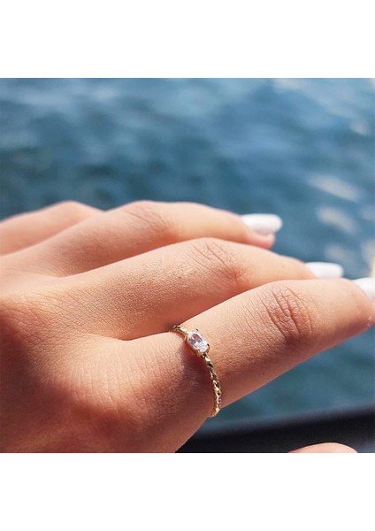 Tektaş Altın Yüzük - 14 Ayar Altın Dövme Oval Zirkon Taşlı Minimal Eskitme Tek Taş Yüzük fırsatları