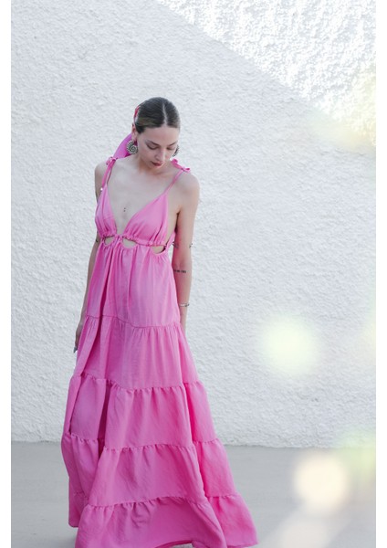 Omuz ve Sırttan Bağlama Detaylı Pembe Elbise