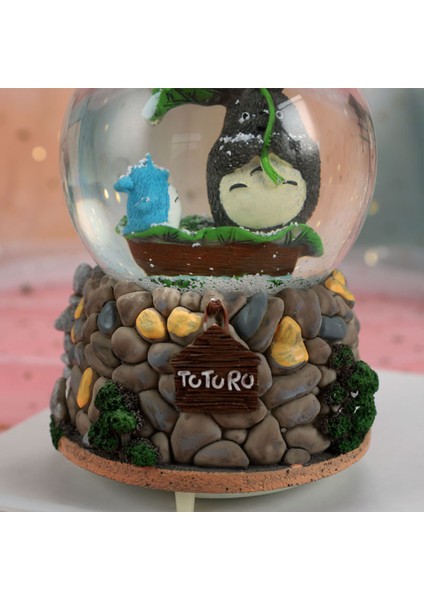 Totoro Chinchilla Tasarımlı Püskürtmeli Işıklı Müzikli Kar Küresi fırsatları