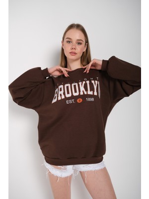 Trendseninle Kadın Oversize Brooklyn Citylights Baskılı Sweatshirt