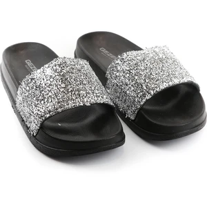 Yazlık Kadın Terlik