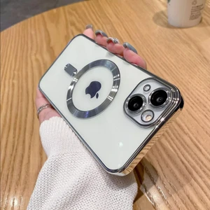 Apple iPhone 14 Kılıf Magsafe Kamera Lensli Korumalı Şeffaf Silikon Kapak