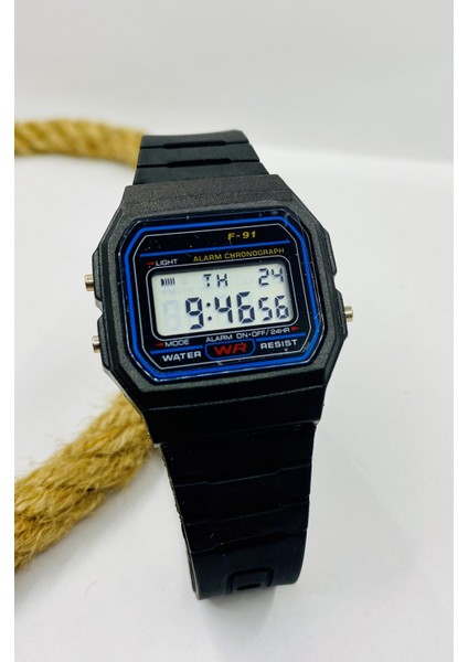 Klasik Tasarım Asker Kol Saati MAT-126