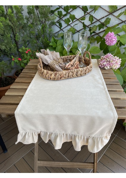 Kadife Dokulu Fırfırlı Vintage Runner Açık Bej modelleri