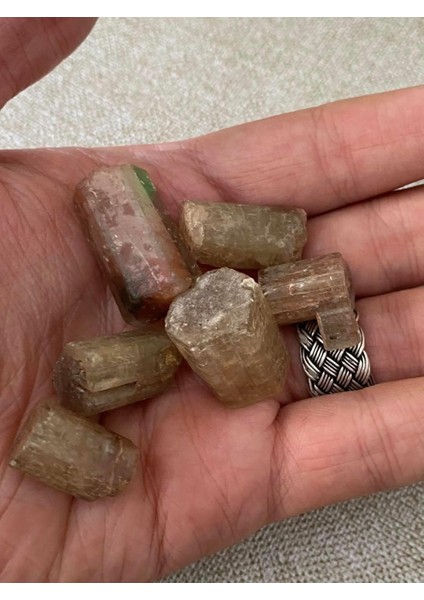 Doğal Kuvars Taş 51 Gram