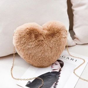 Saf Kalp Şeklinde Peluş Çanta Madeni Para Metal Zincir Çanta