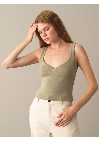 Kadın Yeşil Slim Fit Triko Basic Atlet fiyatları