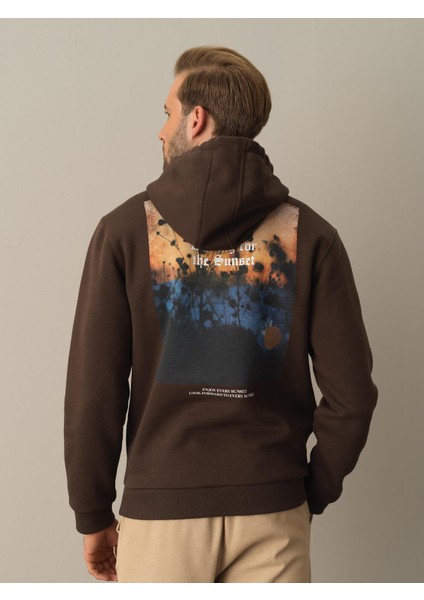 Erkek Kahverengi Regular Fit Baskılı Sweatshirt fırsatları