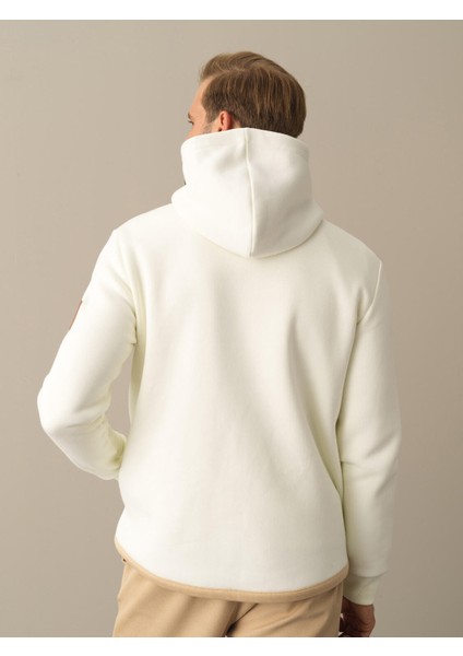 Erkek Ekru Regular Fit Sweatmont fırsatları